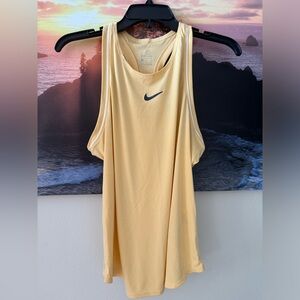Activewear/ Nike/ Women’s tank top/ yellow/M